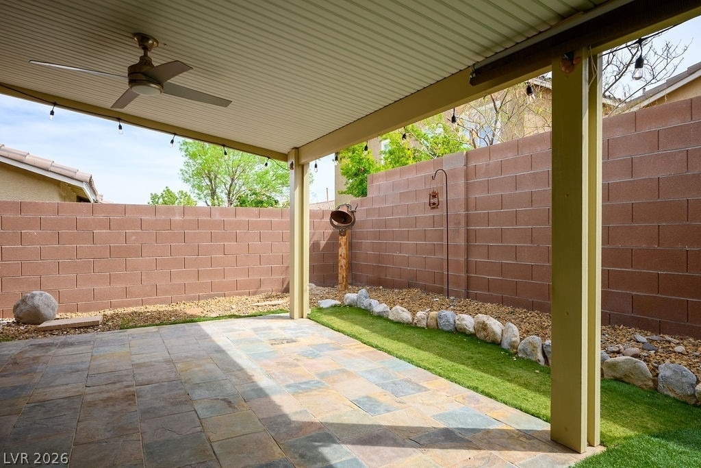 10513 Shanna Trellis Avenue - Photo 36