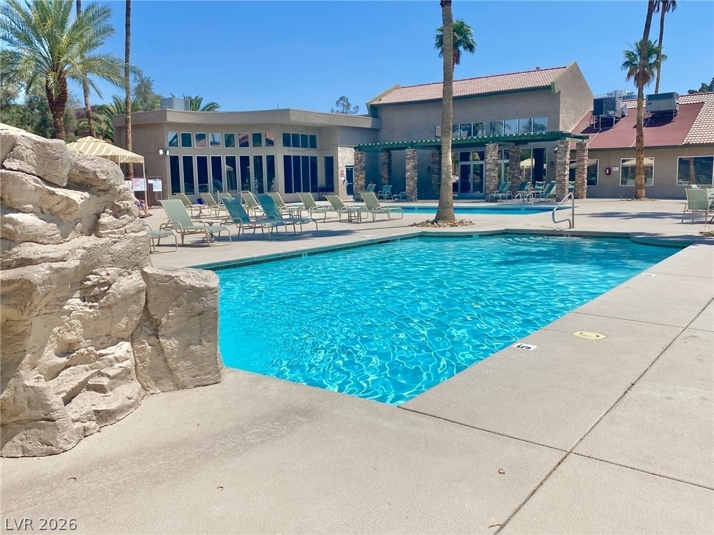 5081 River Glen Drive - Photo 13