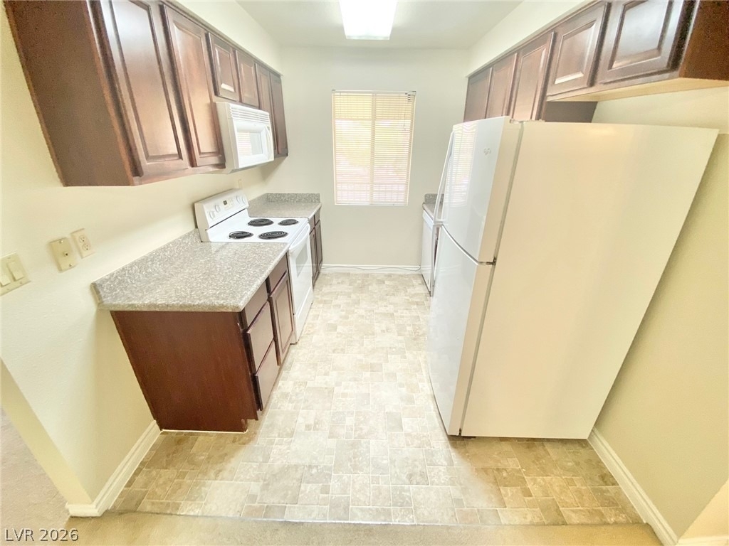 5081 River Glen Drive - Photo 3