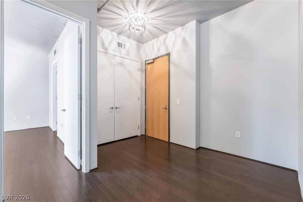 353 E Bonneville Avenue - Photo 8