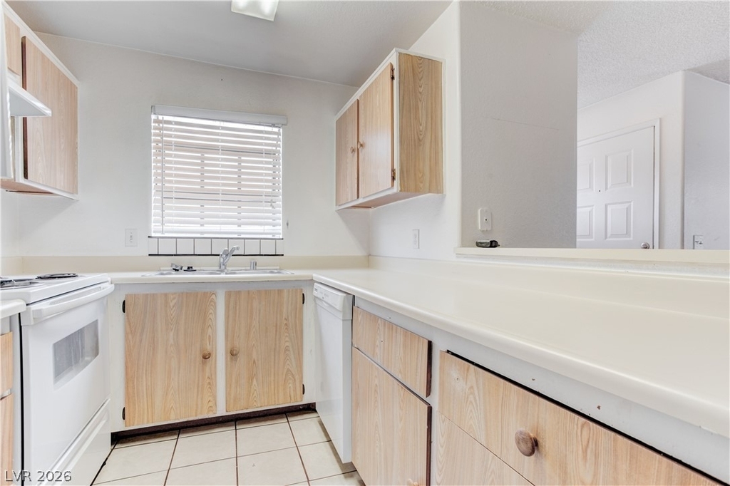 2975 Juniper Hills Boulevard - Photo 20