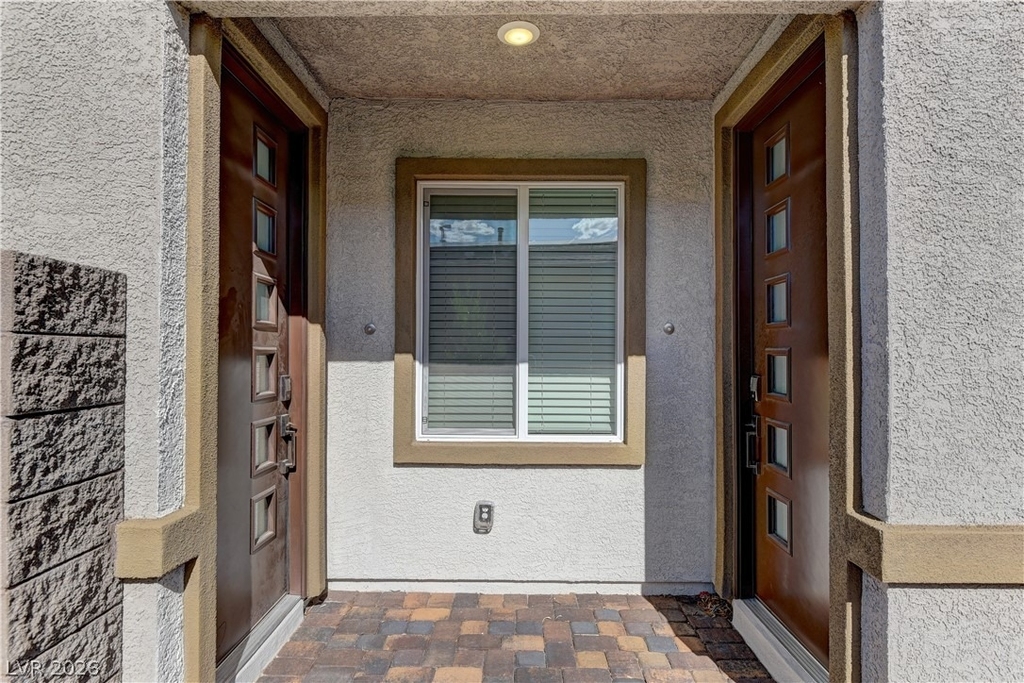222 Palisade Falls Avenue - Photo 1