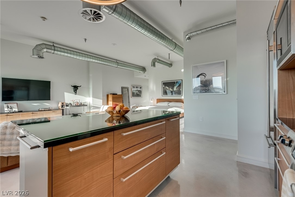 200 Hoover Avenue - Photo 9