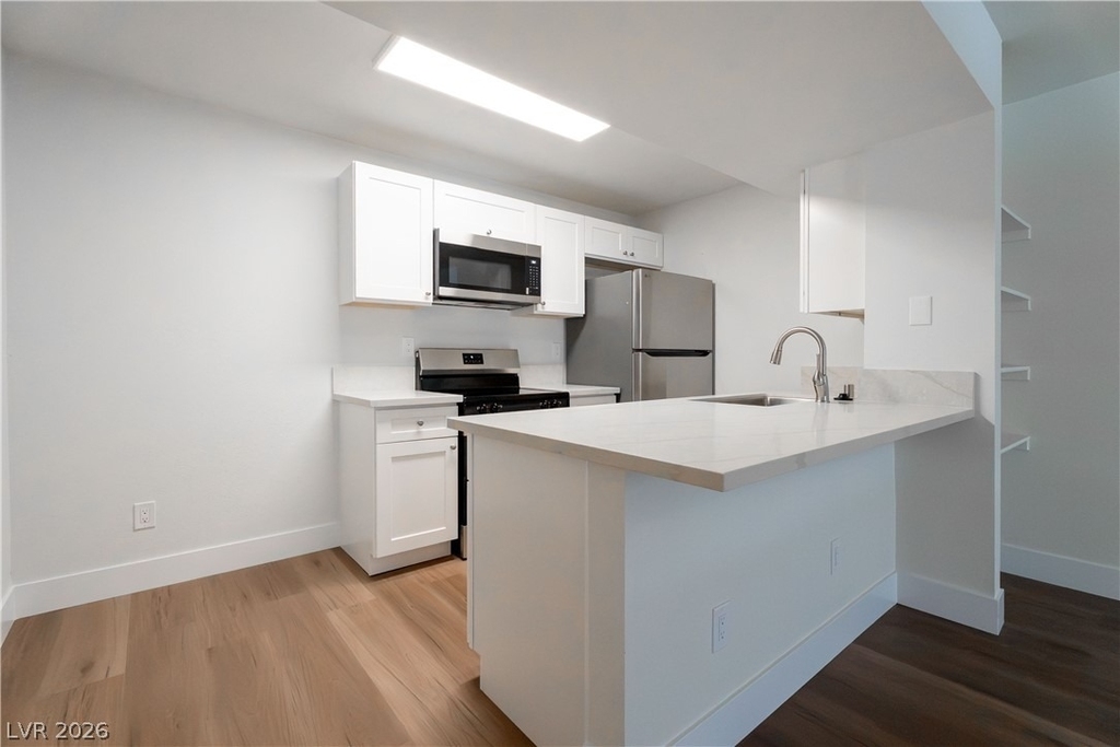 5158 S Jones Boulevard - Photo 18