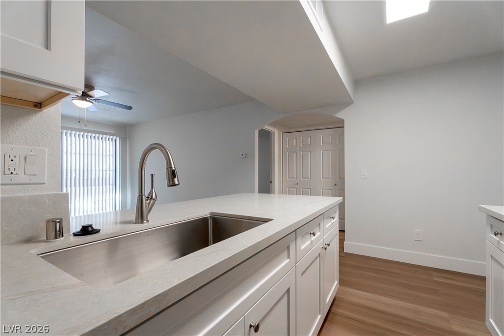 5158 S Jones Boulevard - Photo 14