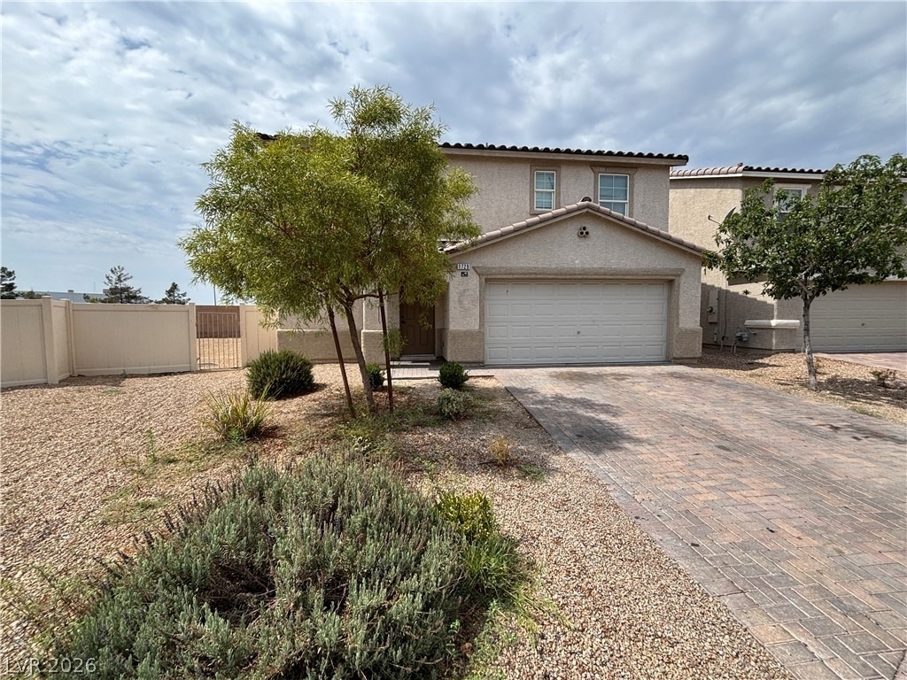1729 Ronzard Avenue - Photo 0