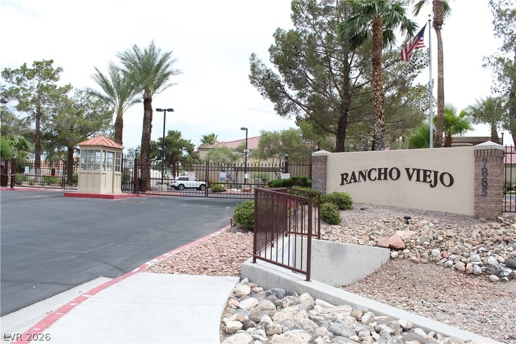 7885 W Flamingo Road - Photo 1