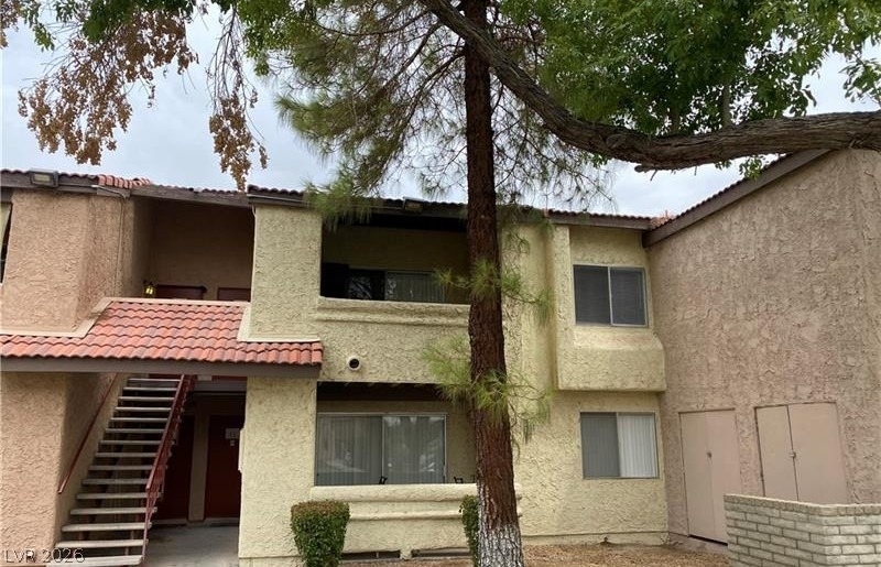 1455 E Katie Avenue - Photo 1
