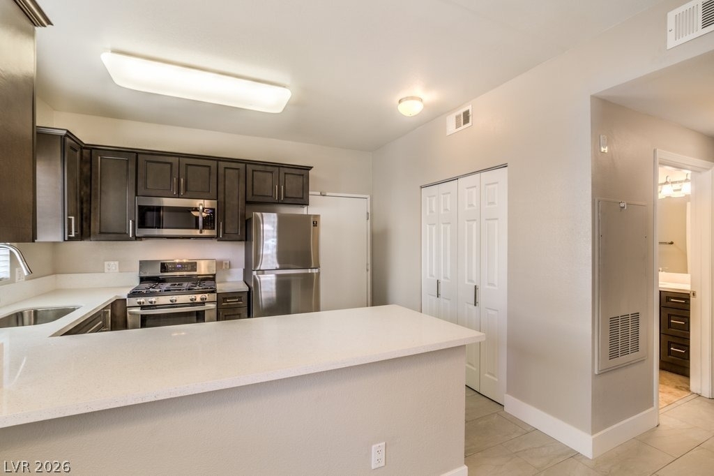 5250 S Rainbow Boulevard - Photo 16