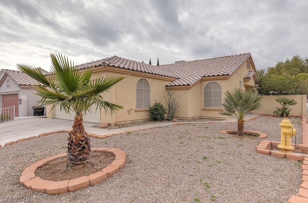 7225 Scenic Hills Drive - Photo 2