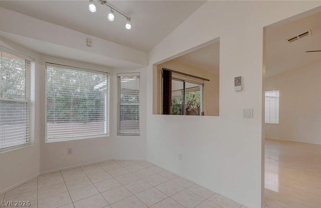 7225 Scenic Hills Drive - Photo 14