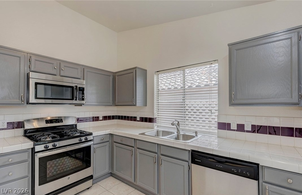 7225 Scenic Hills Drive - Photo 13