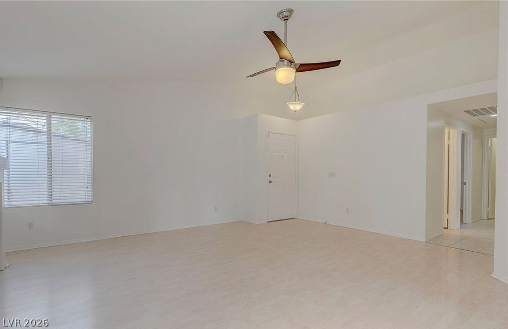 7225 Scenic Hills Drive - Photo 10