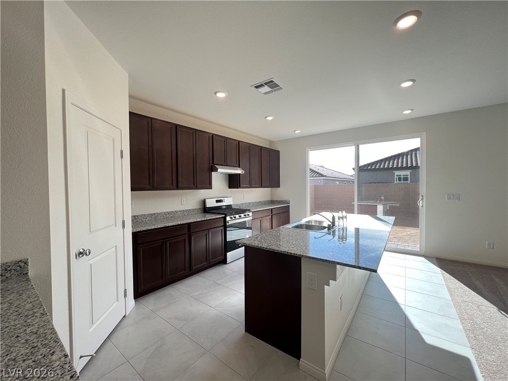 7569 W Mistral Avenue - Photo 6