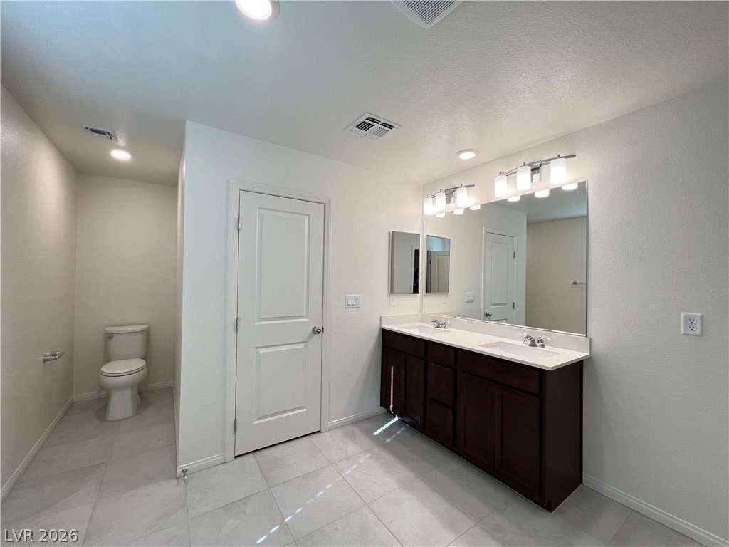 7569 W Mistral Avenue - Photo 20