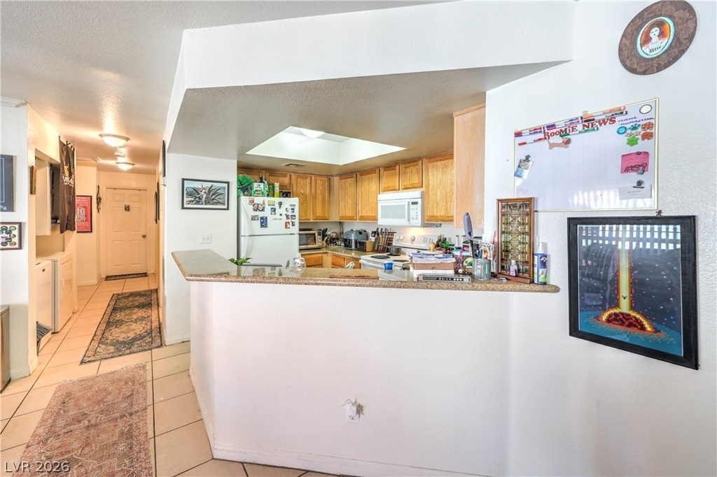 8600 W Charleston Boulevard - Photo 7