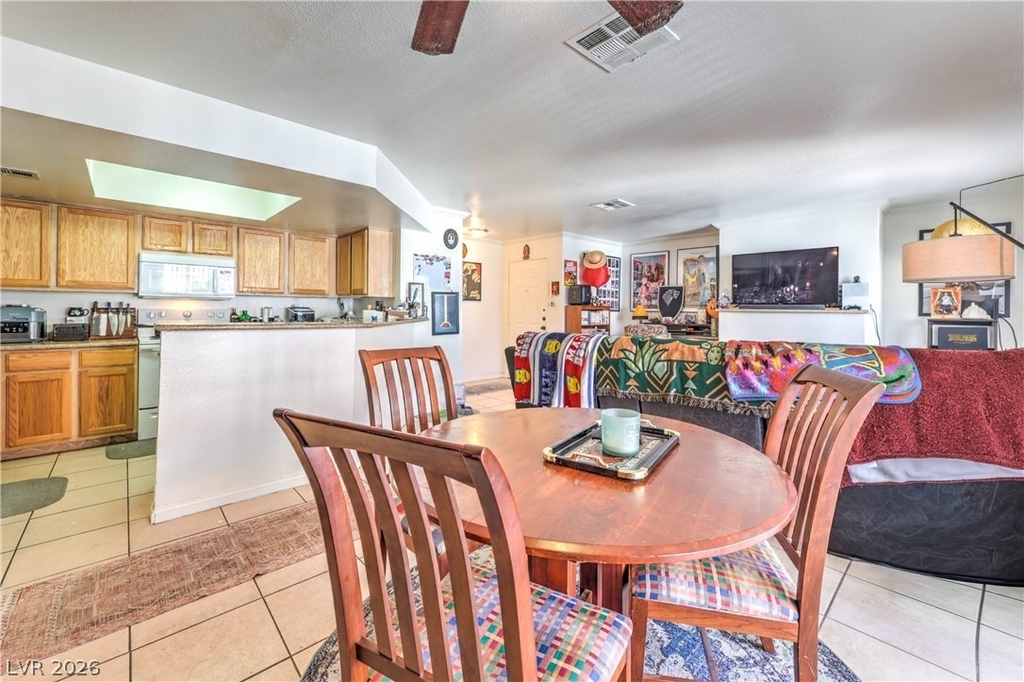 8600 W Charleston Boulevard - Photo 13