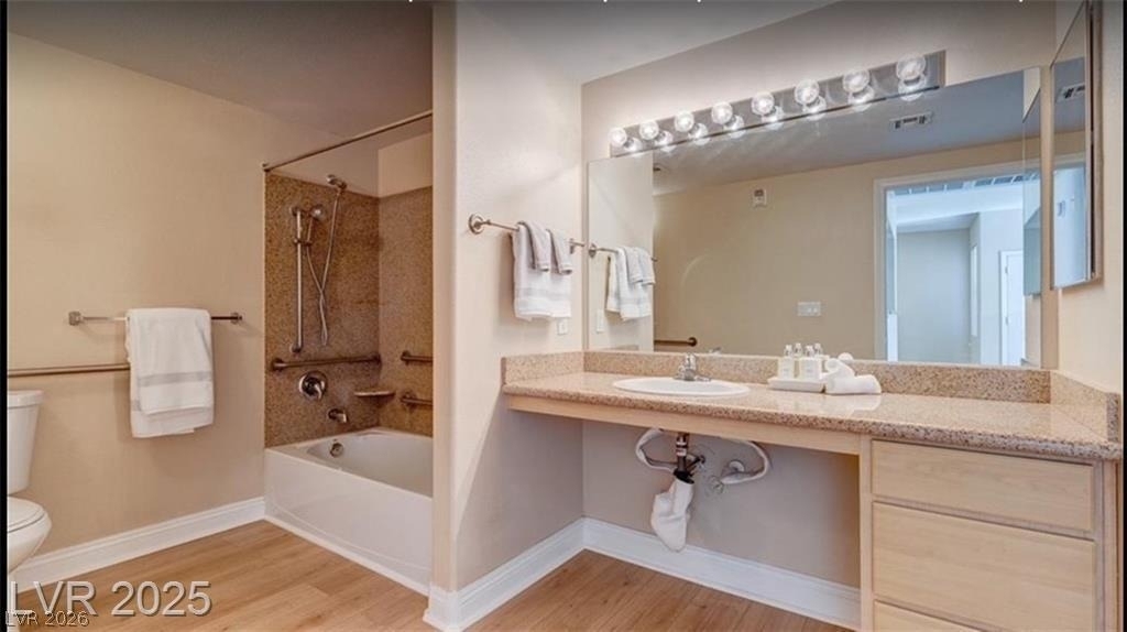 8000 W Badura Avenue - Photo 0