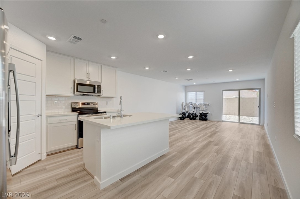 2124 Abraham Avenue - Photo 7