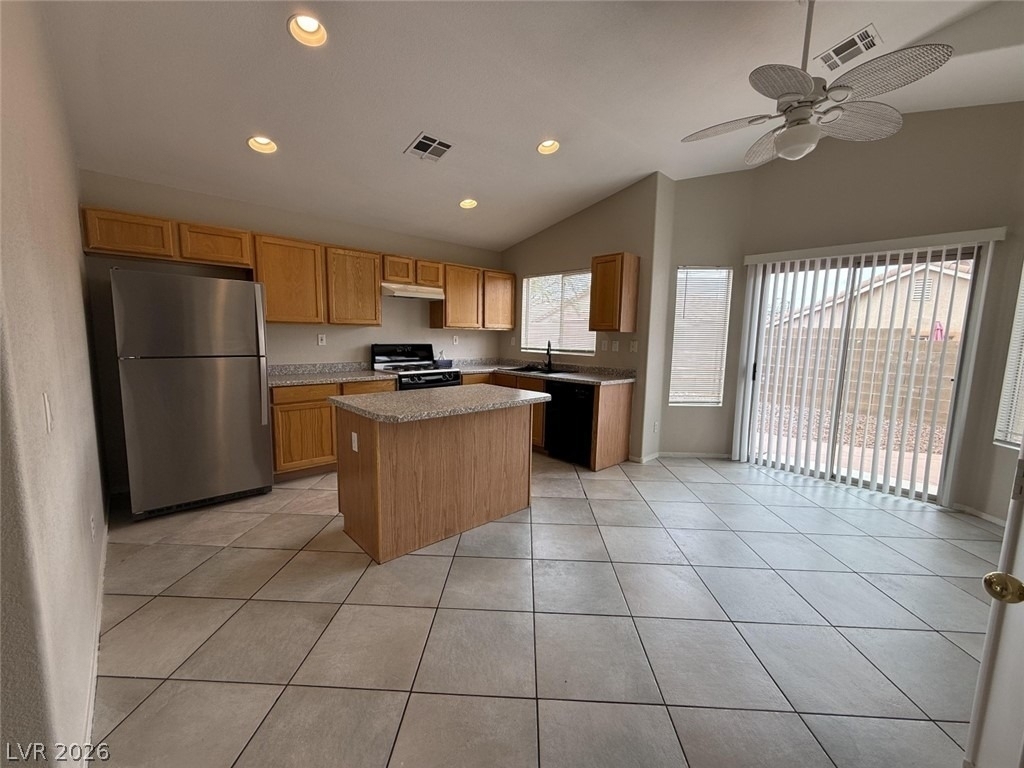 4892 Perrone Avenue - Photo 4