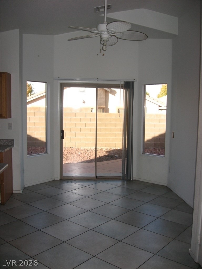 4892 Perrone Avenue - Photo 4