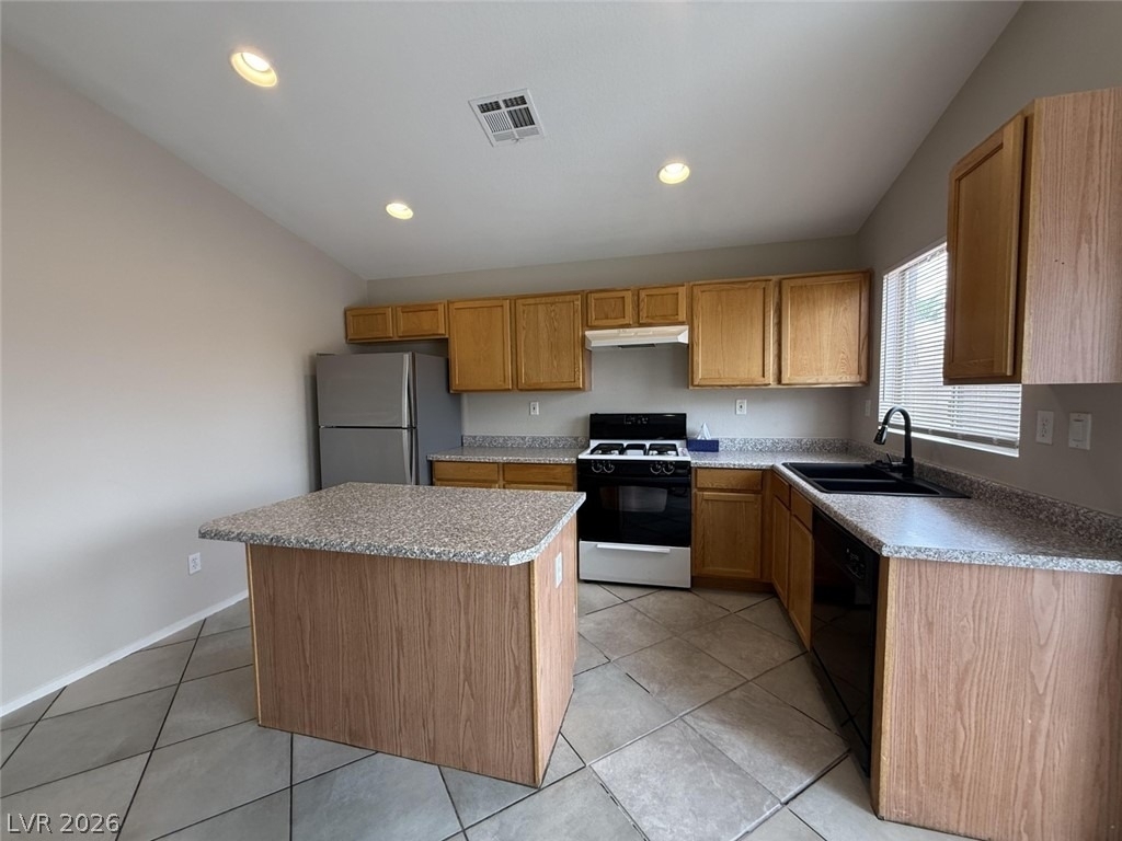4892 Perrone Avenue - Photo 7