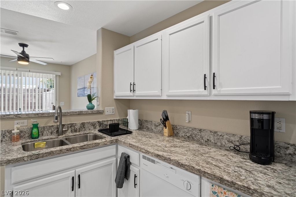 8216 Diamond Star Court - Photo 15
