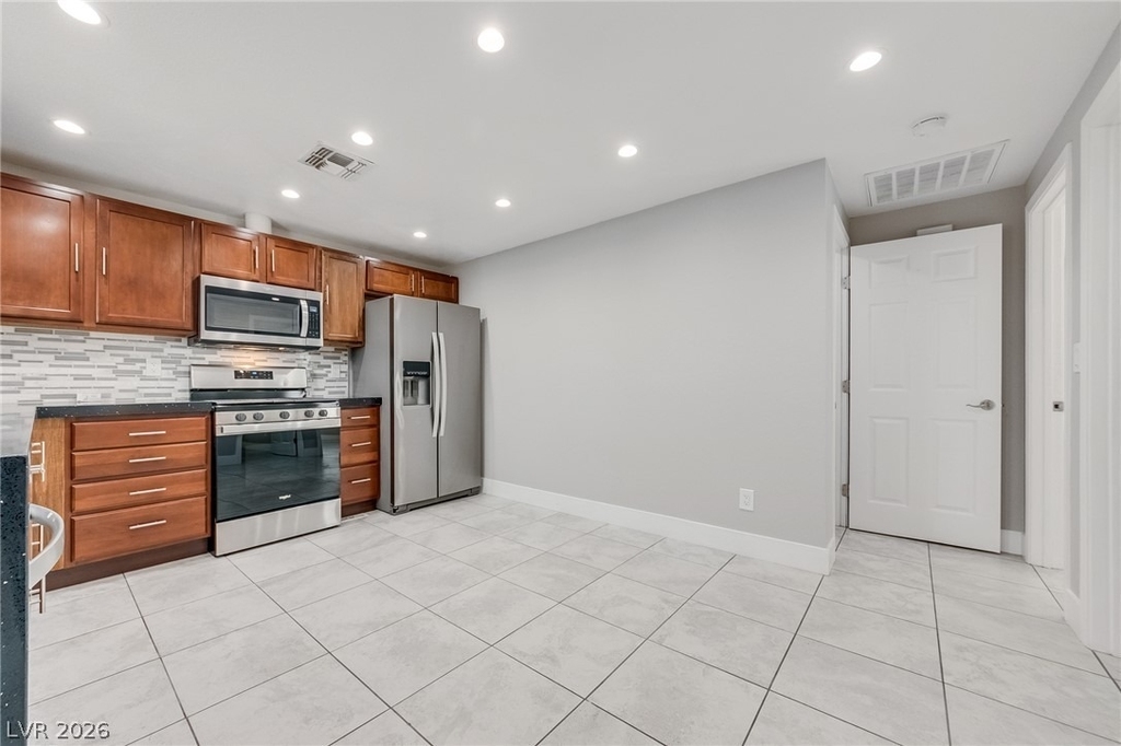 2318 Bassler Street - Photo 2