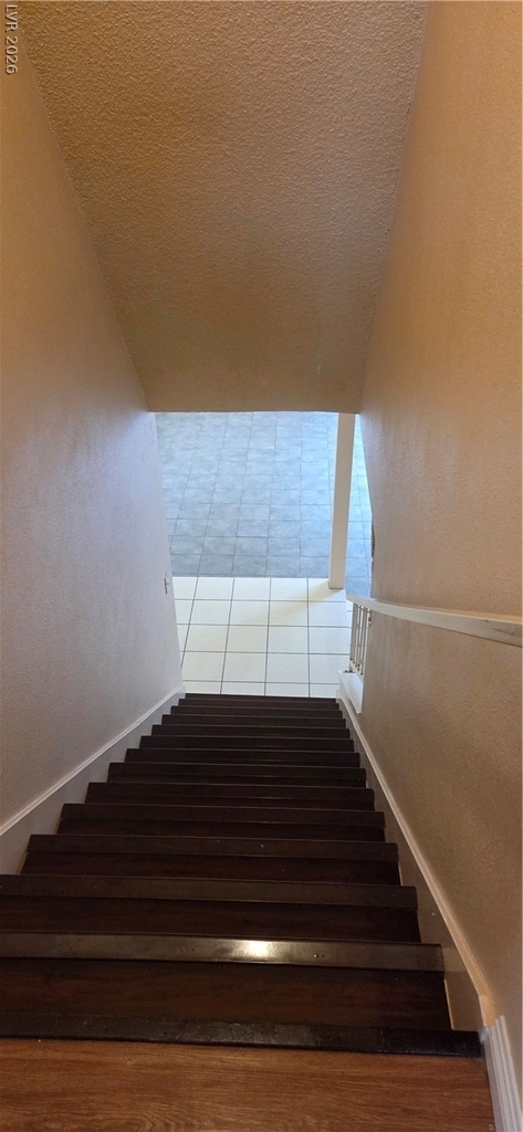 4459 Skyview Drive - Photo 3