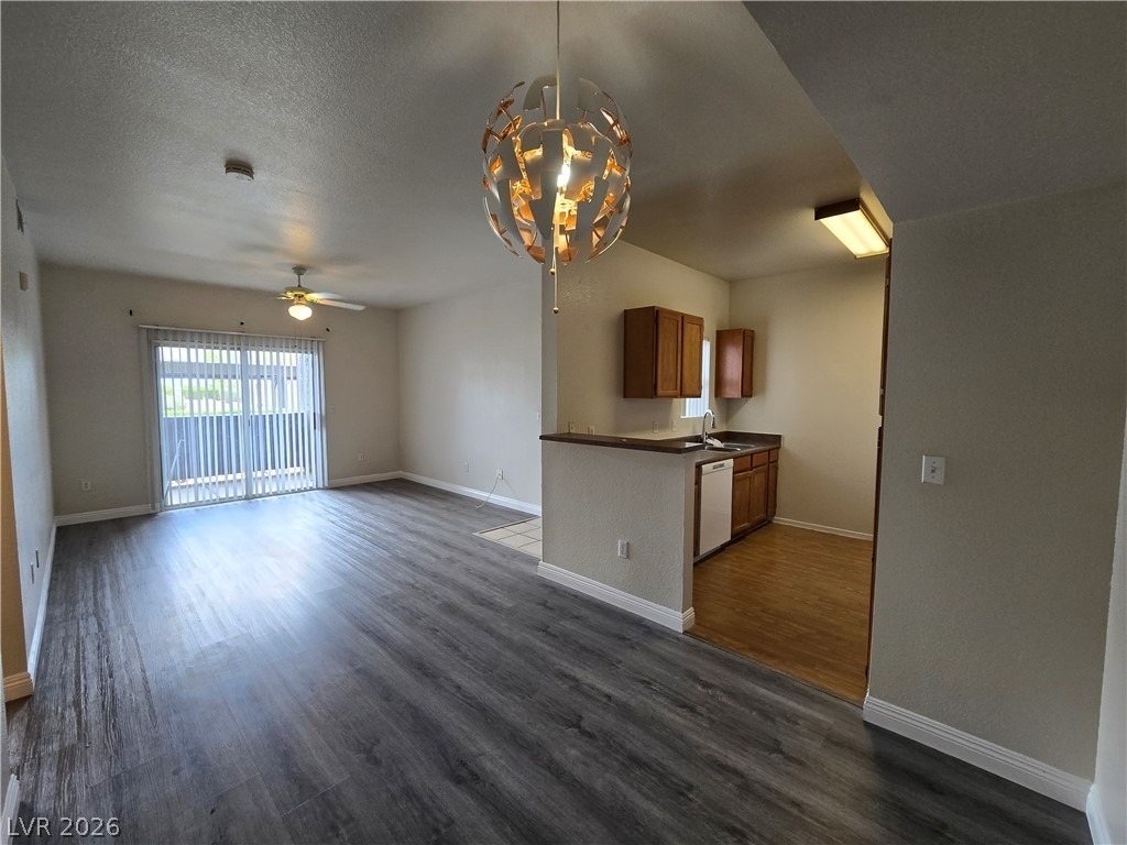 9620 W Russell Road - Photo 7