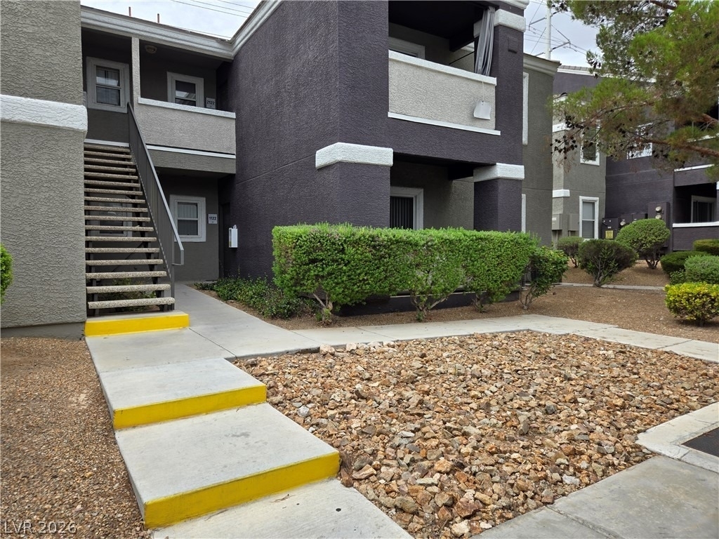 9620 W Russell Road - Photo 3