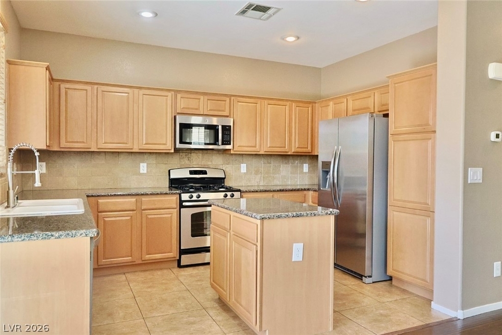 10643 Tray Mountain Avenue - Photo 6