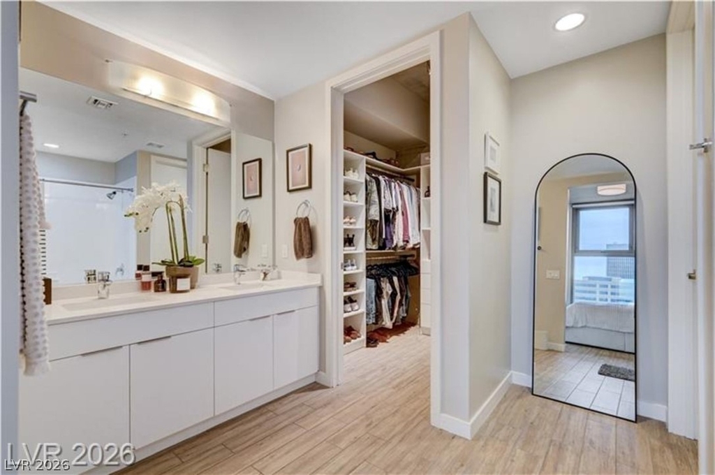 353 Bonneville Avenue - Photo 14