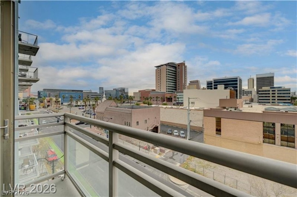 353 Bonneville Avenue - Photo 21