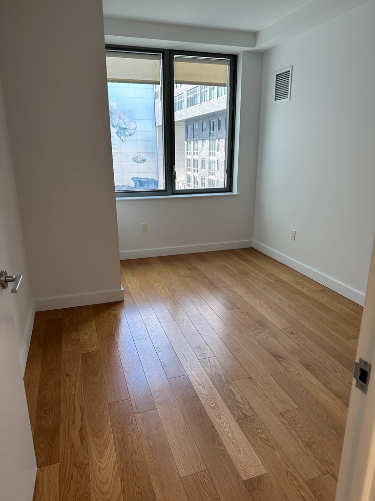 West 57th Street - Photo 8