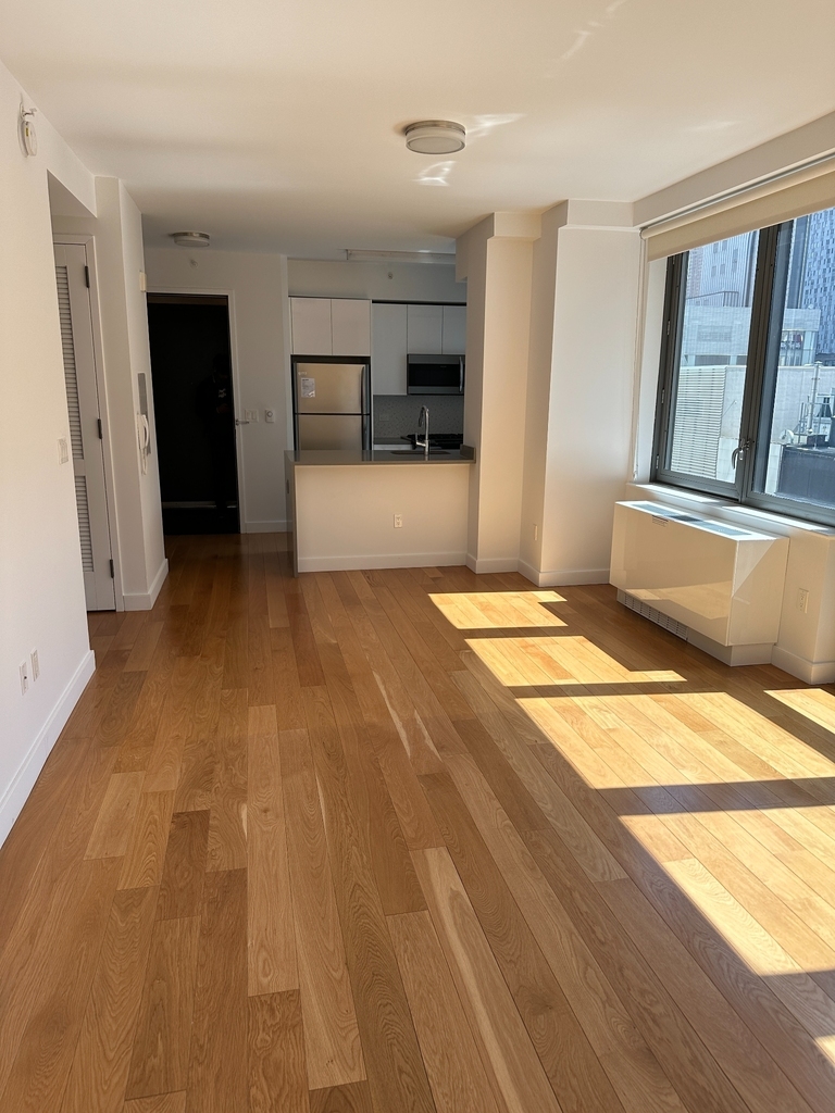 West 57th Street - Photo 2