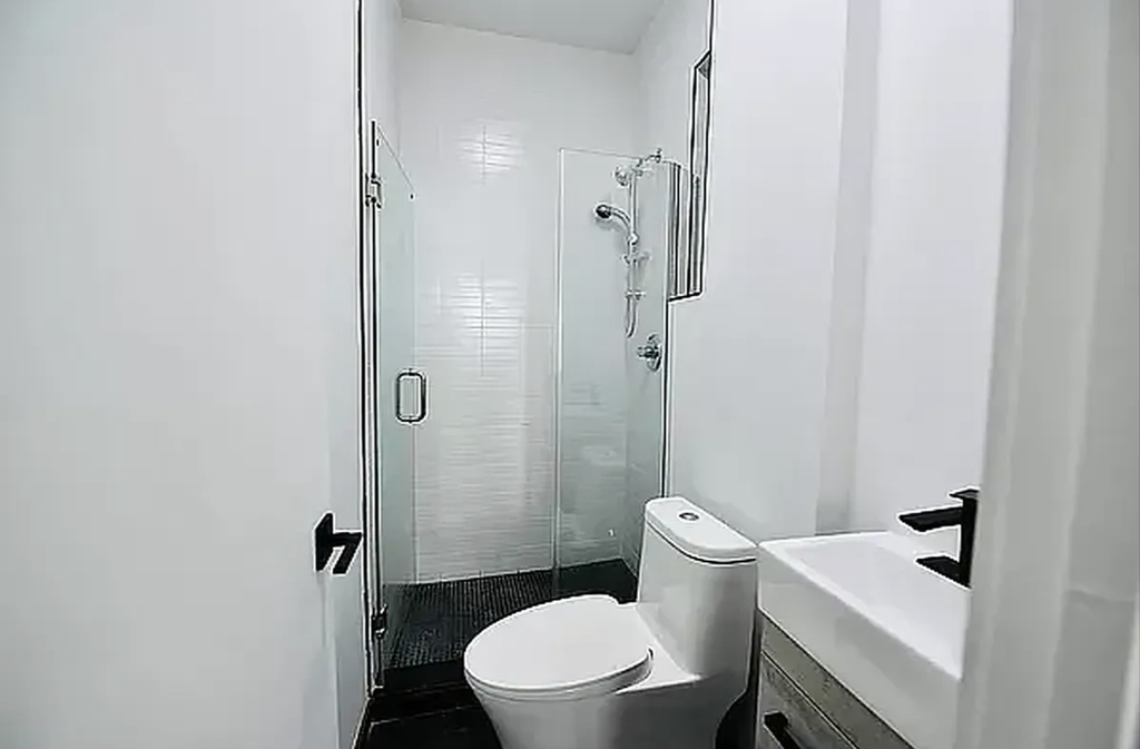 446 West 55th Street - Photo 3