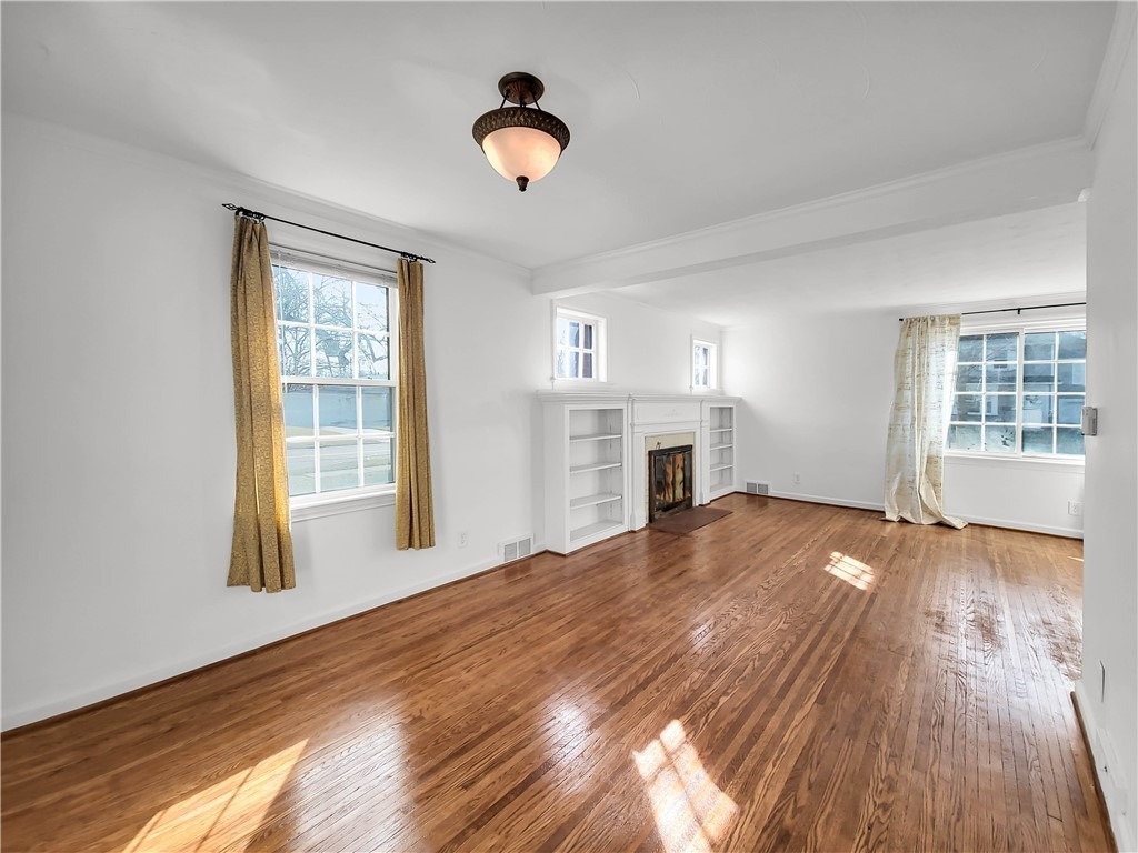 54 Westmoreland Drive - Photo 2