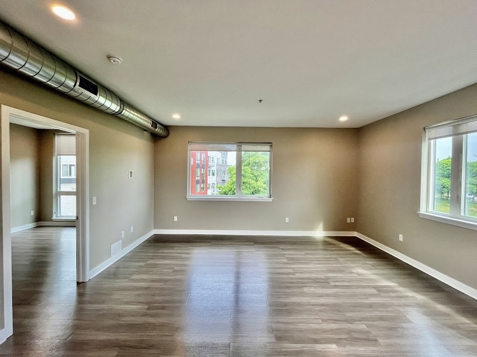 625 S Goodman Street - Photo 2