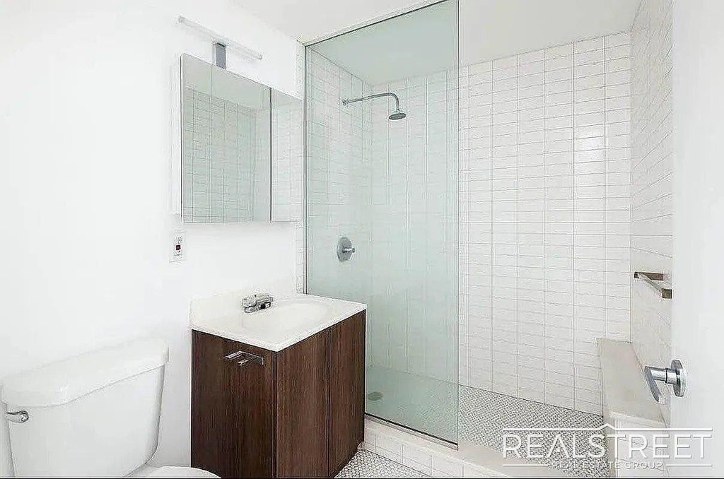 286 Stanhope Street - Photo 5