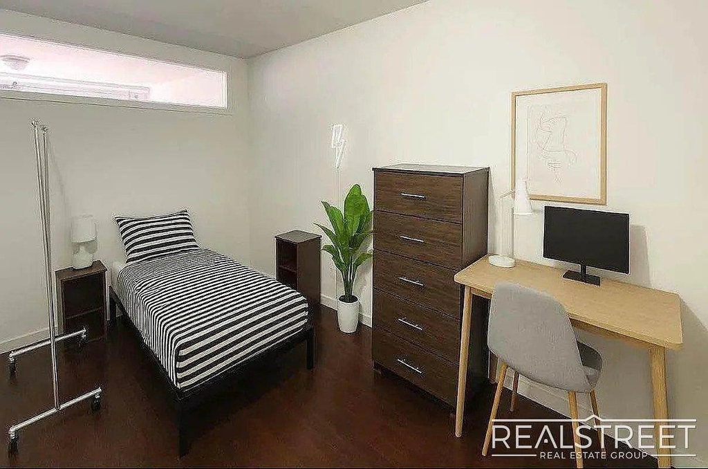 286 Stanhope Street - Photo 4
