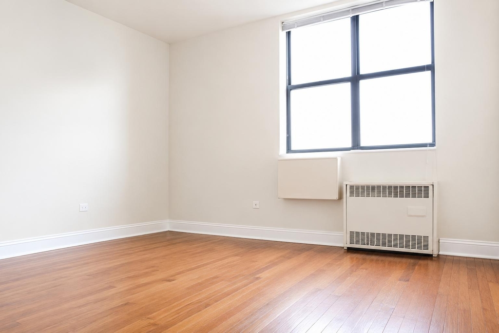 3333 Broadway - Photo 4