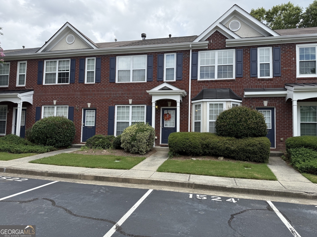 1524 Cove Creek Circle - Photo 0