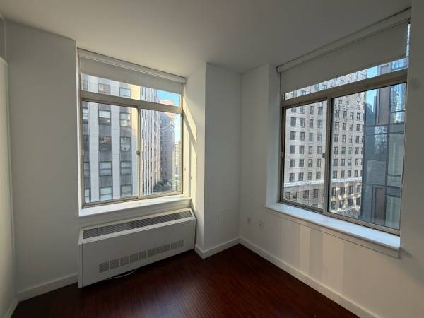 John Street - Photo 3