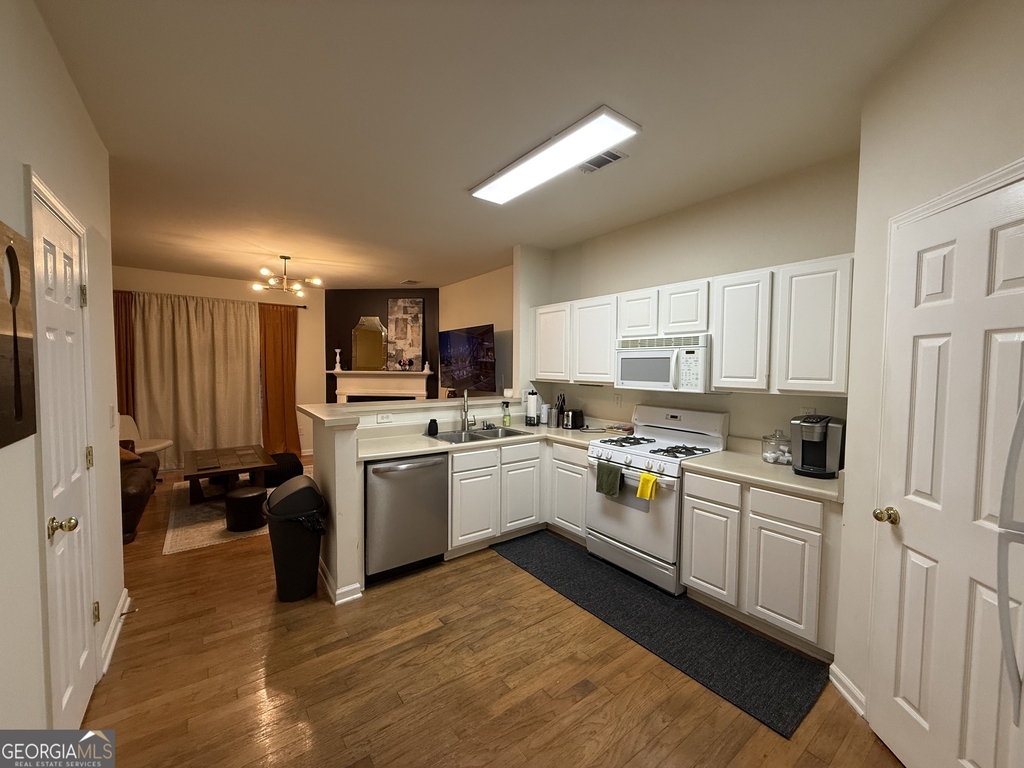 1487 Cove Creek Circle - Photo 2