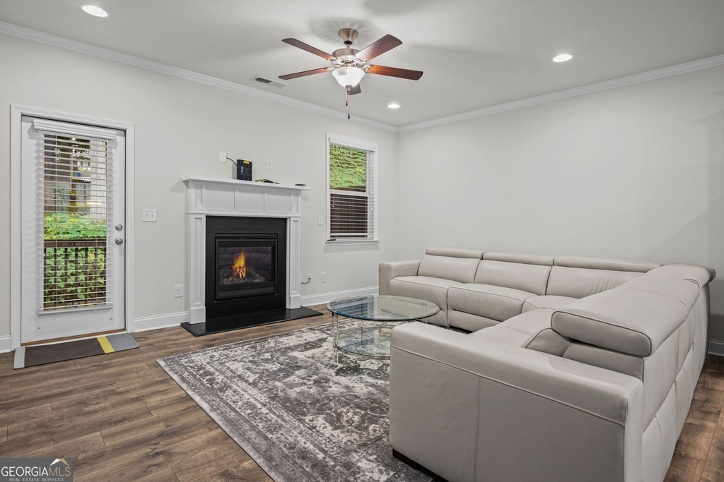 2779 White Oak Lane - Photo 5