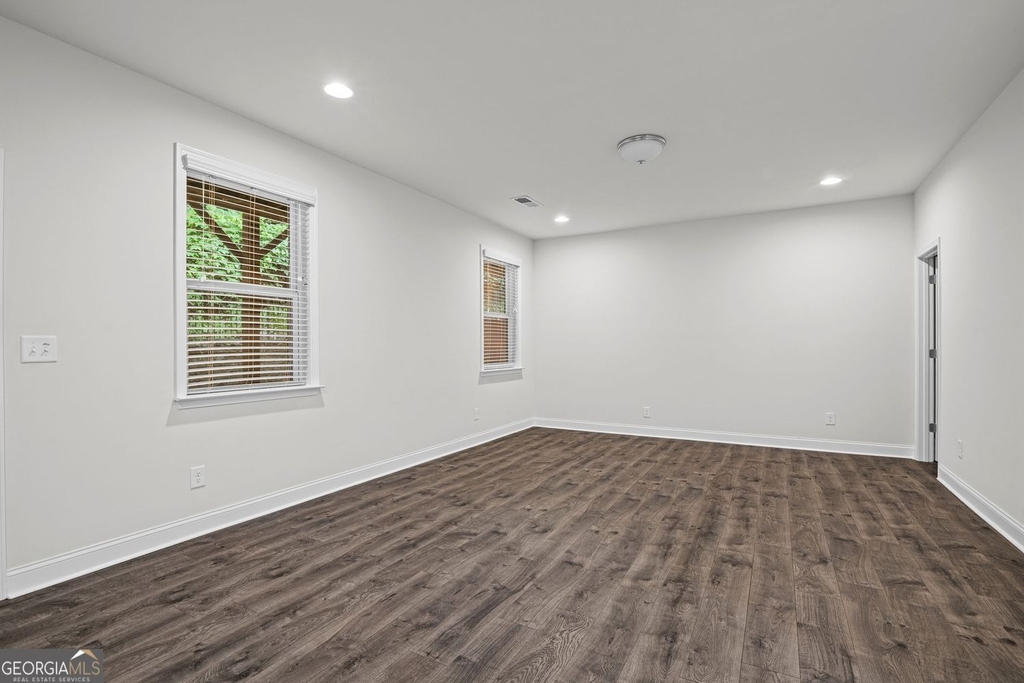 2779 White Oak Lane - Photo 30