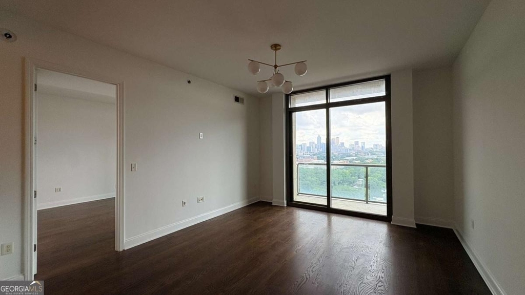 270 17th Street Nw - Photo 14