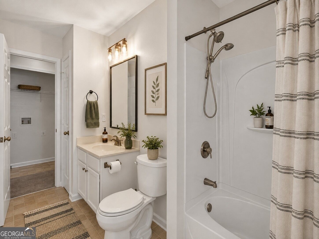 2820 Mayfair Drive - Photo 32