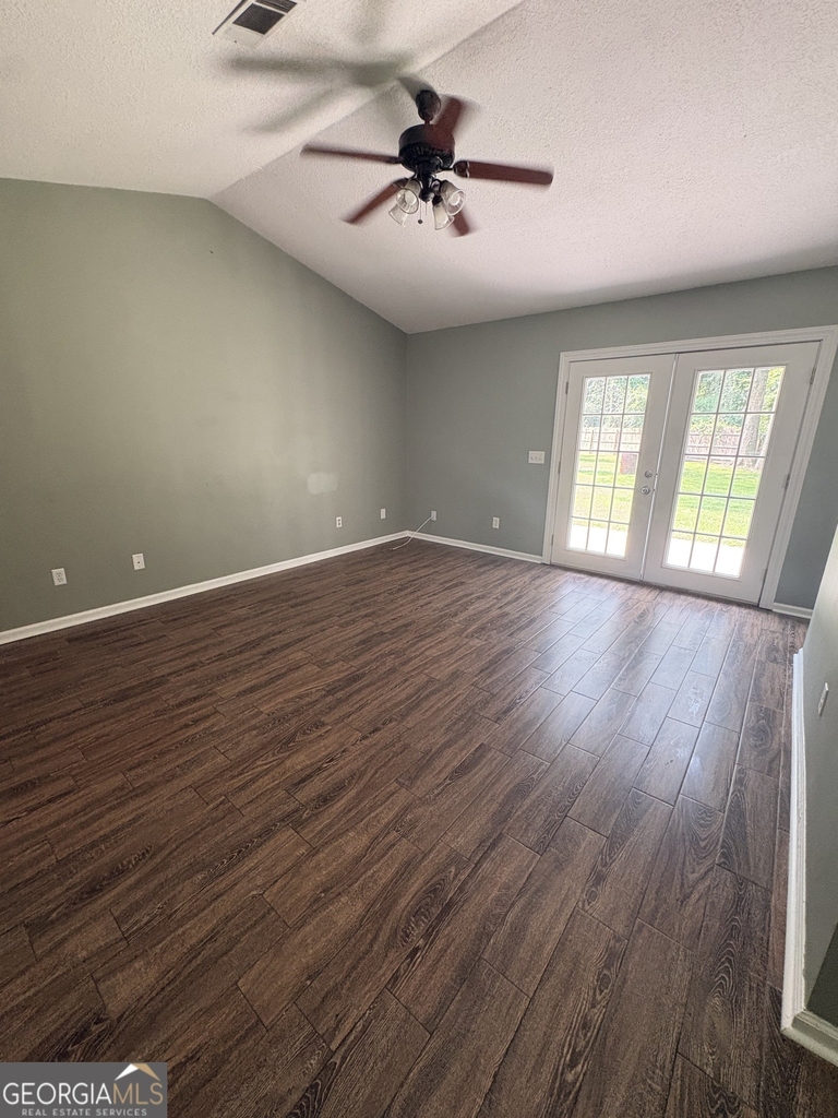 112 Boxwood Court - Photo 10